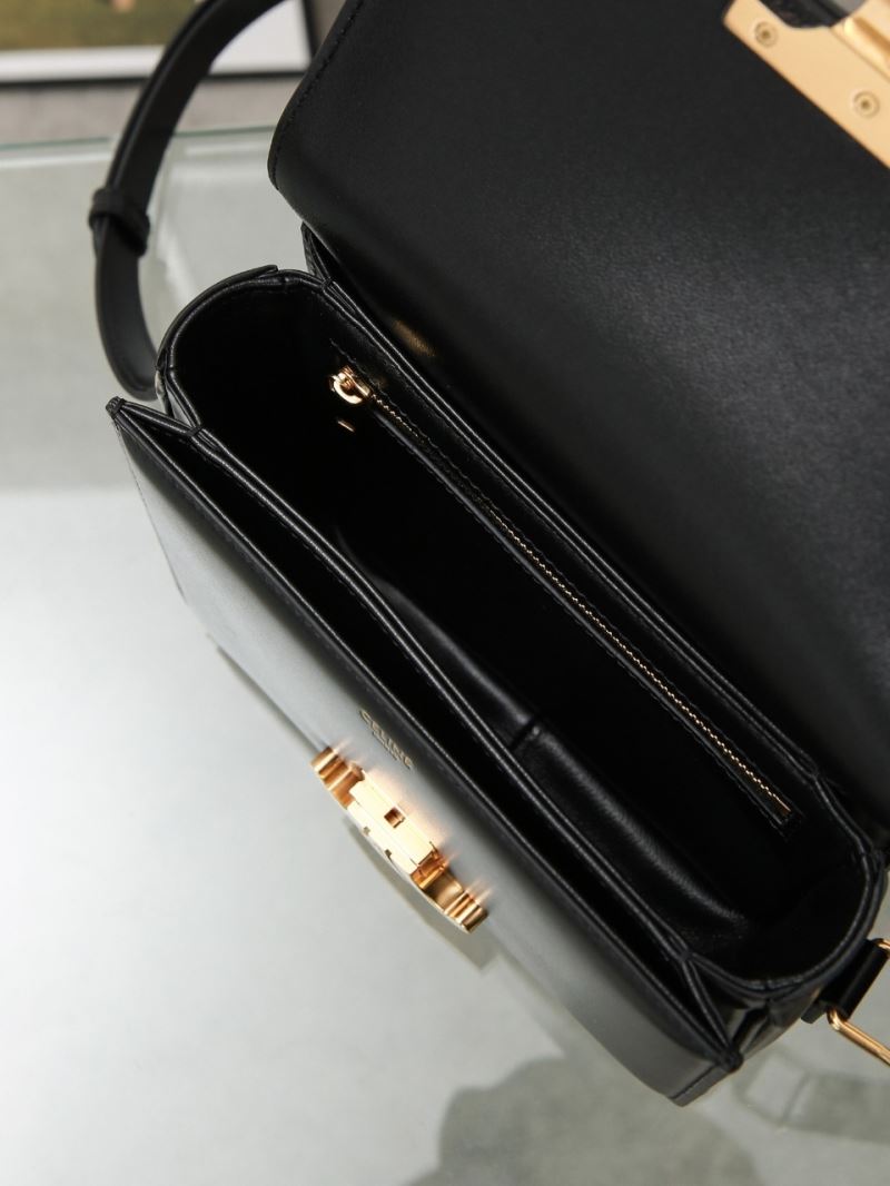 Ce1i*e triomphe bags